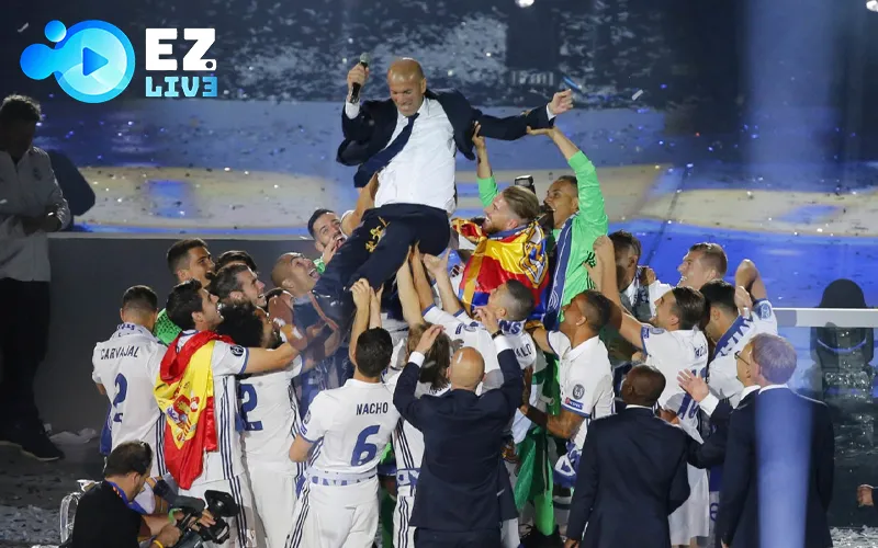 Hành trình bước lên băng ghế huấn luyện